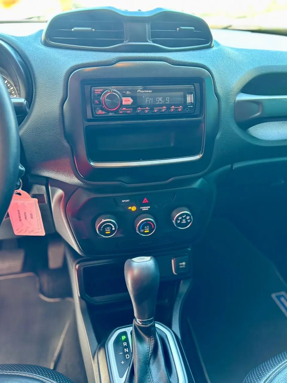 Jeep RENEGADE 5