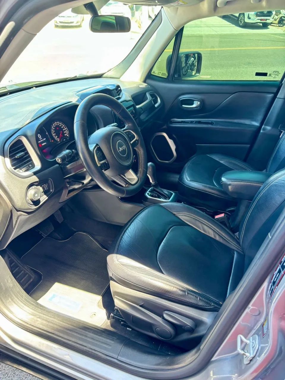 Jeep RENEGADE 8