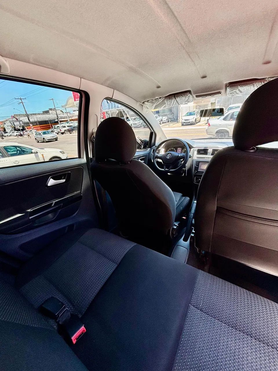 Volkswagen FOX 9