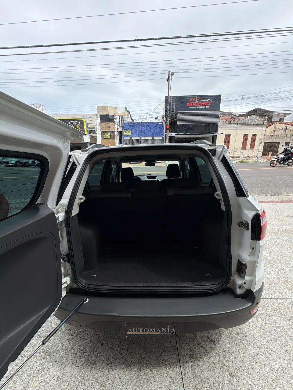 Ford ECOSPORT 8