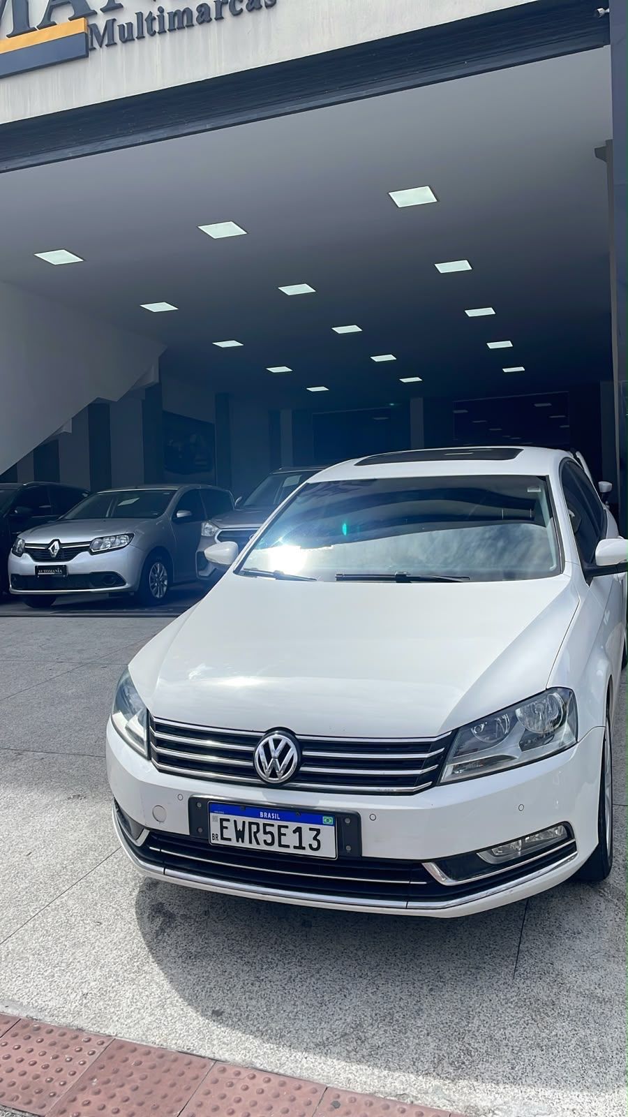 VW - VolksWagen Passat 2012
