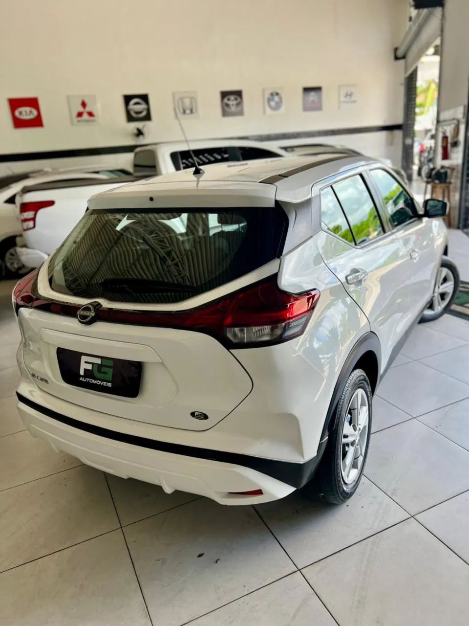 Nissan KICKS 5