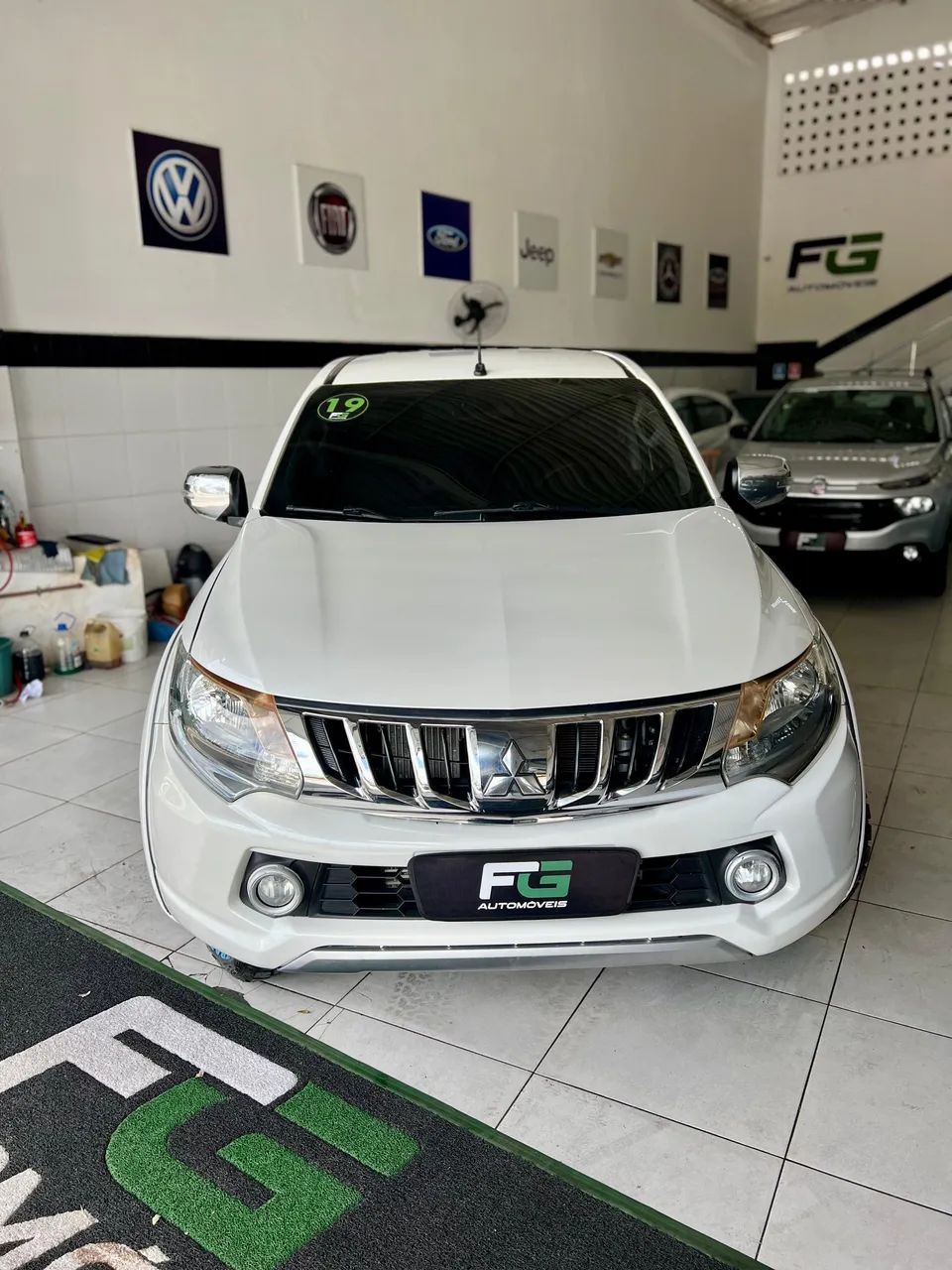Mitsubishi L200 2