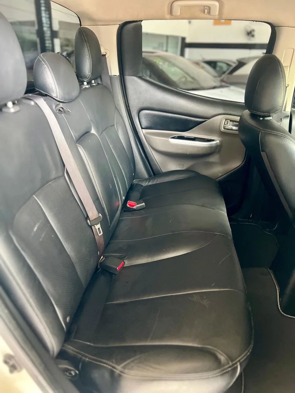 Mitsubishi L200 8