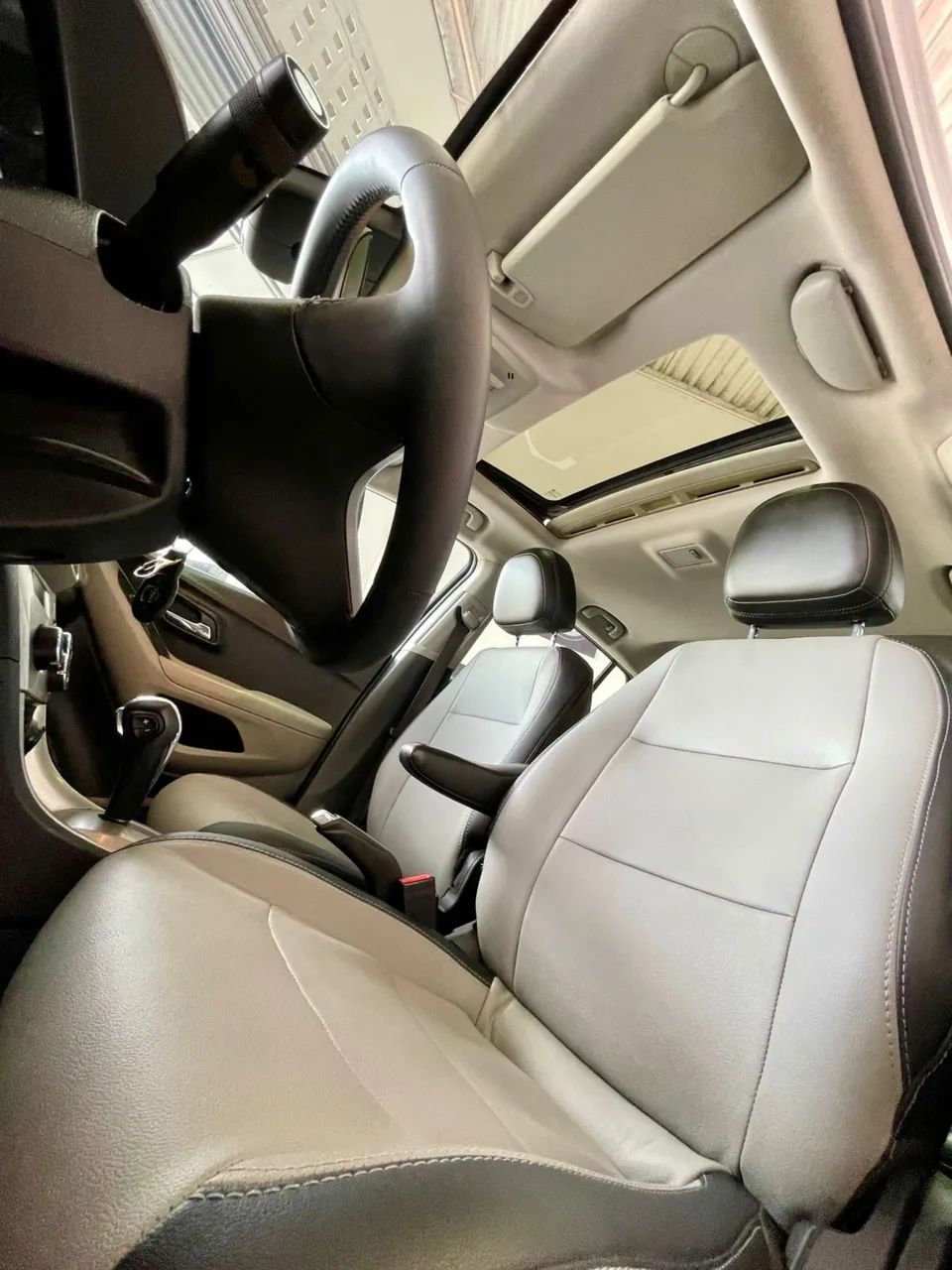 Chevrolet TRACKER 8