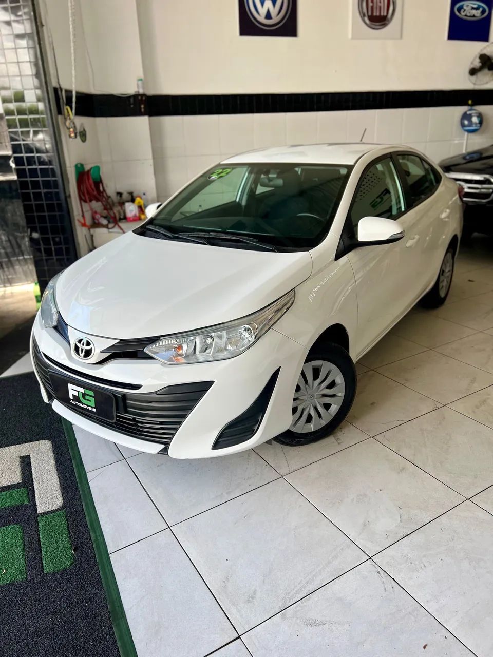Toyota YARIS 8