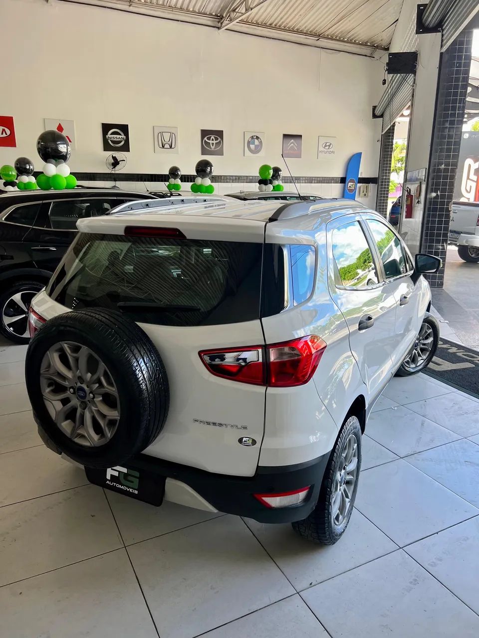 Ford ECOSPORT 6