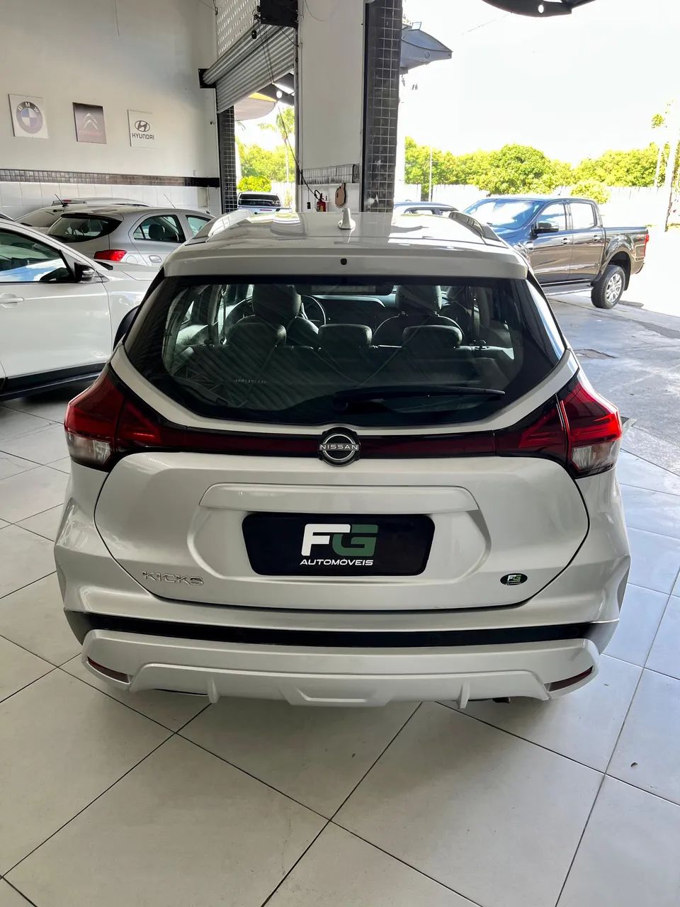 Nissan KICKS 5