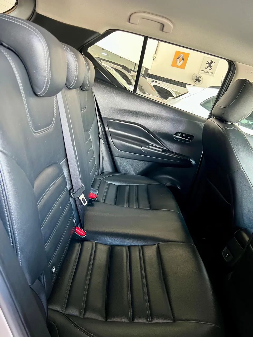 Nissan KICKS 8