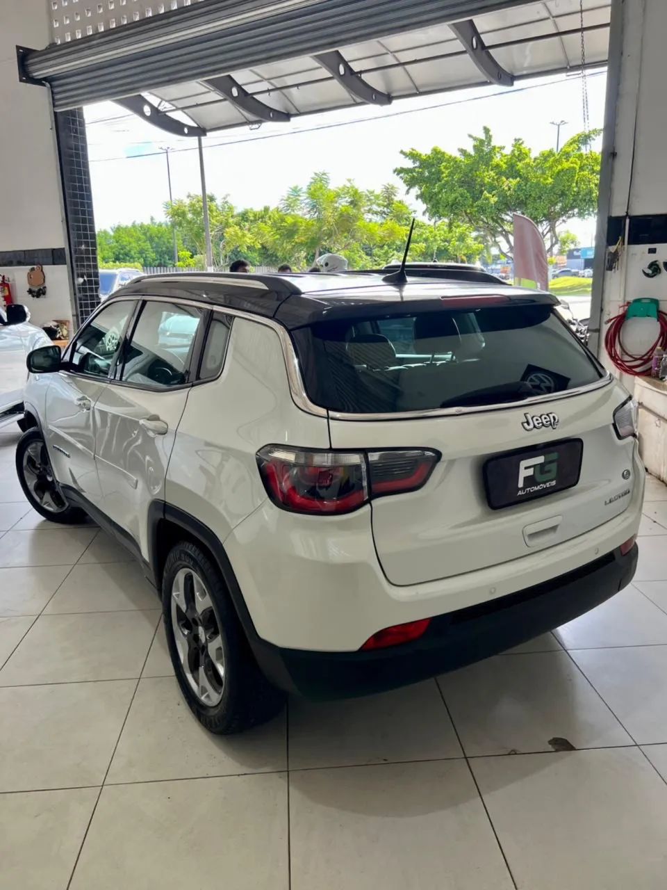 Jeep COMPASS 4