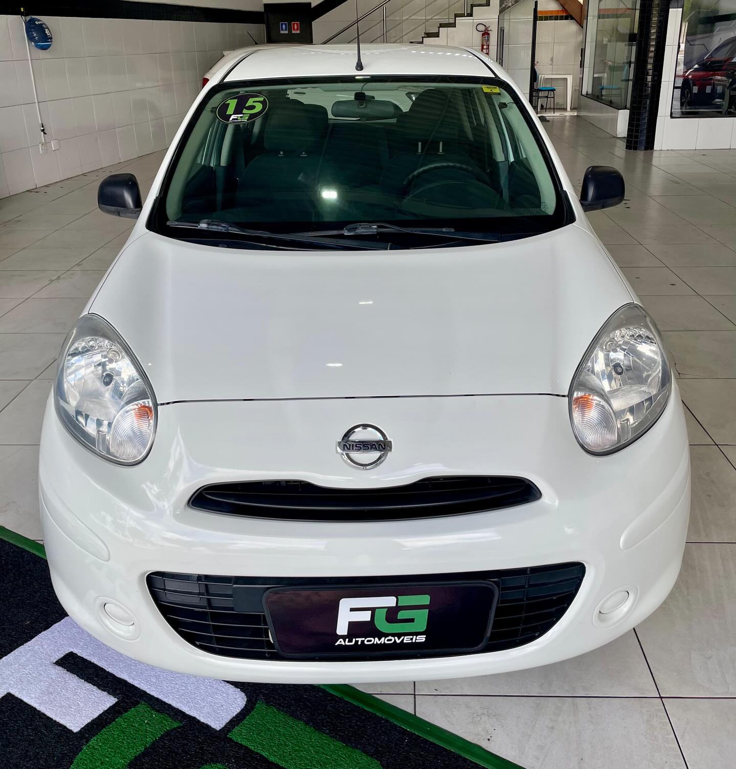 Nissan March 2