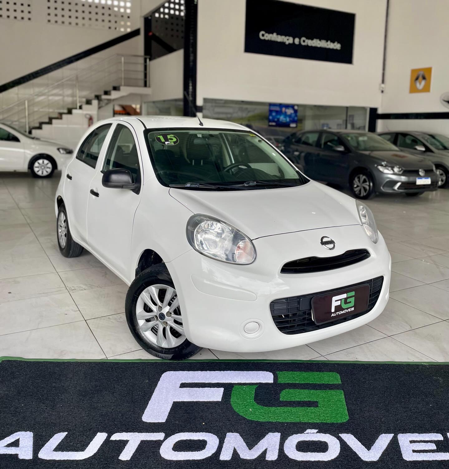 Nissan March 2015
