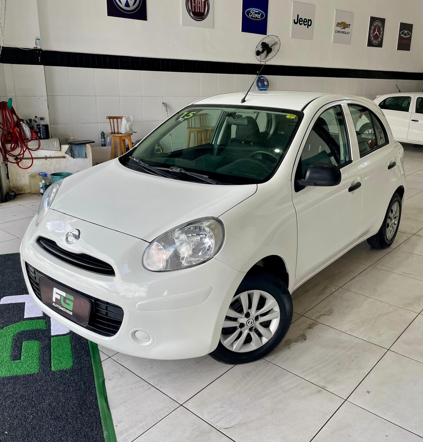 Nissan March 3