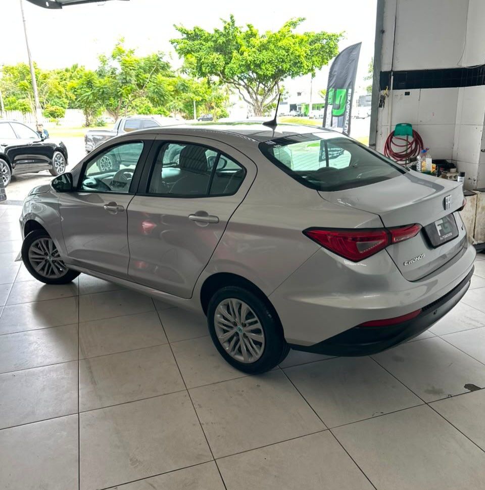 Fiat Cronos 4