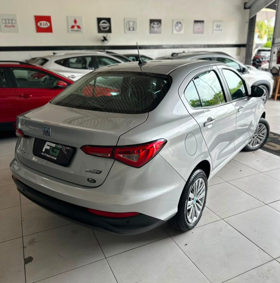Fiat Cronos 6