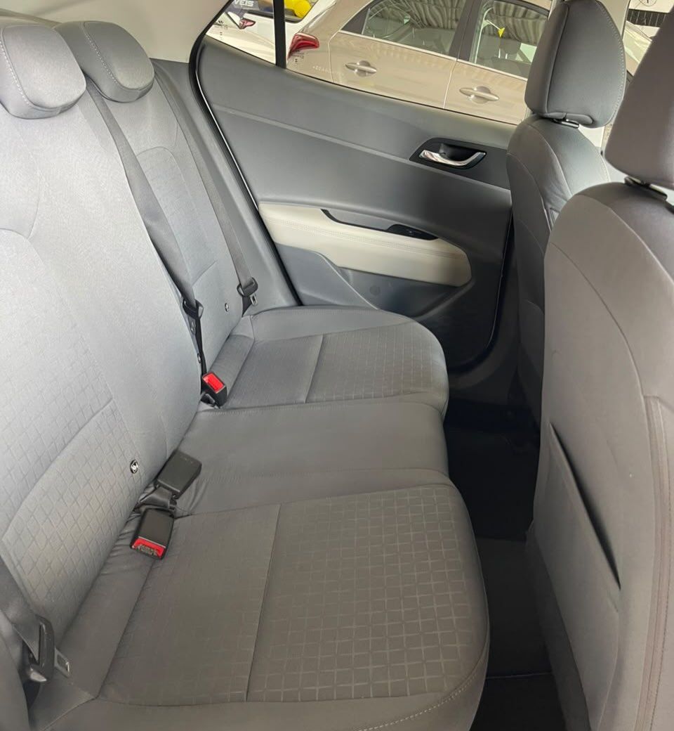 Hyundai HB20S 8