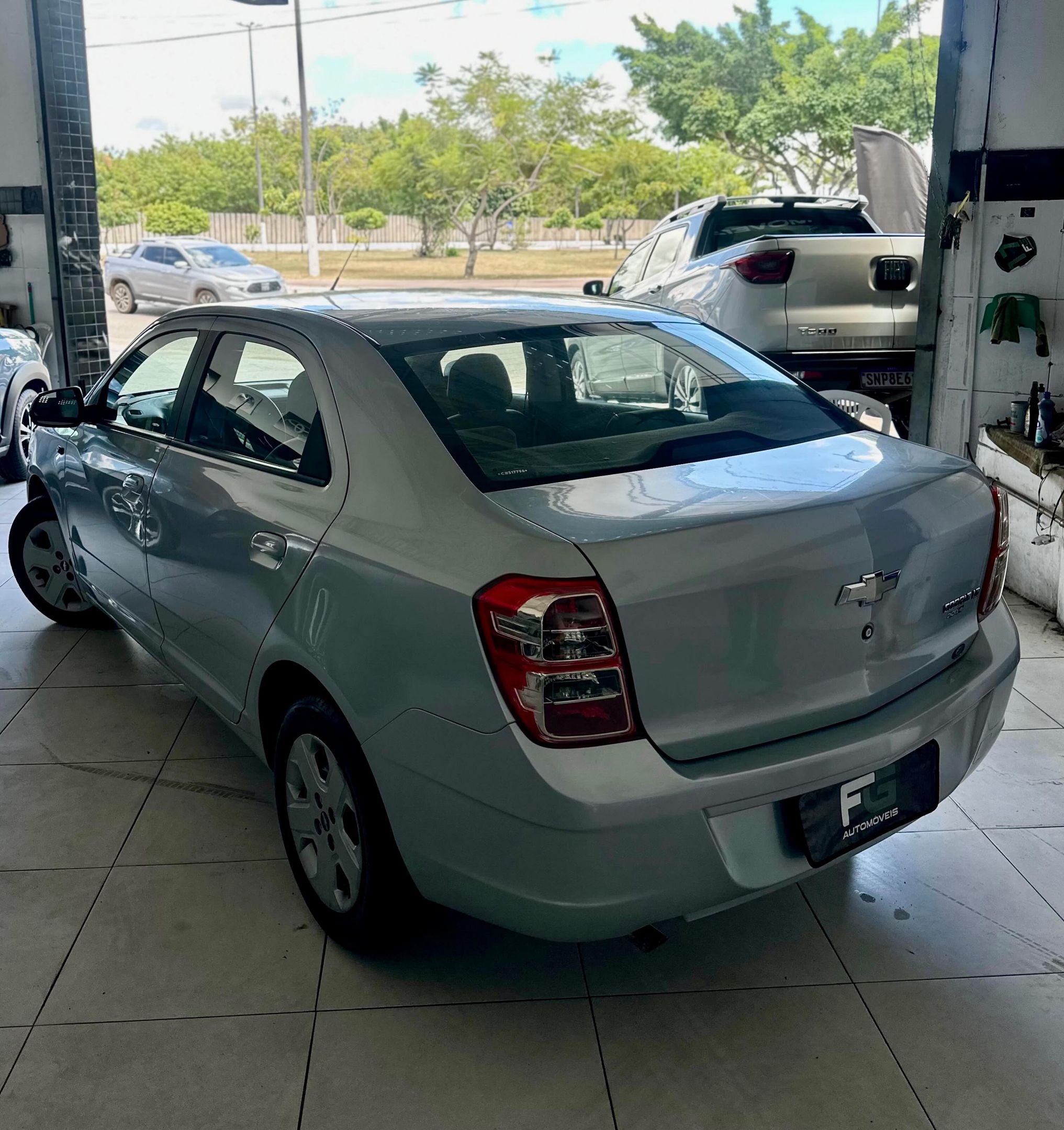 Chevrolet Cobalt 4