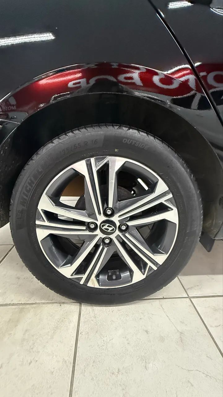 Hyundai HB20S 7