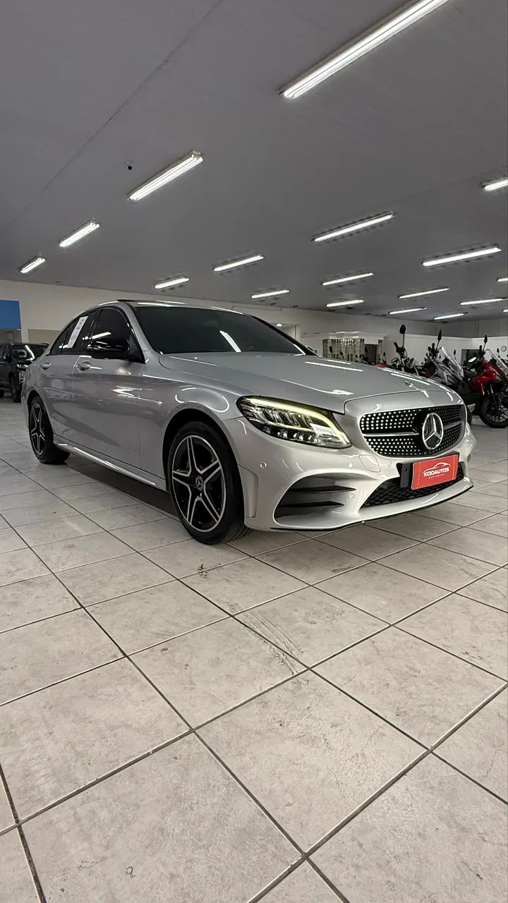 Mercedes-Benz C-300 2