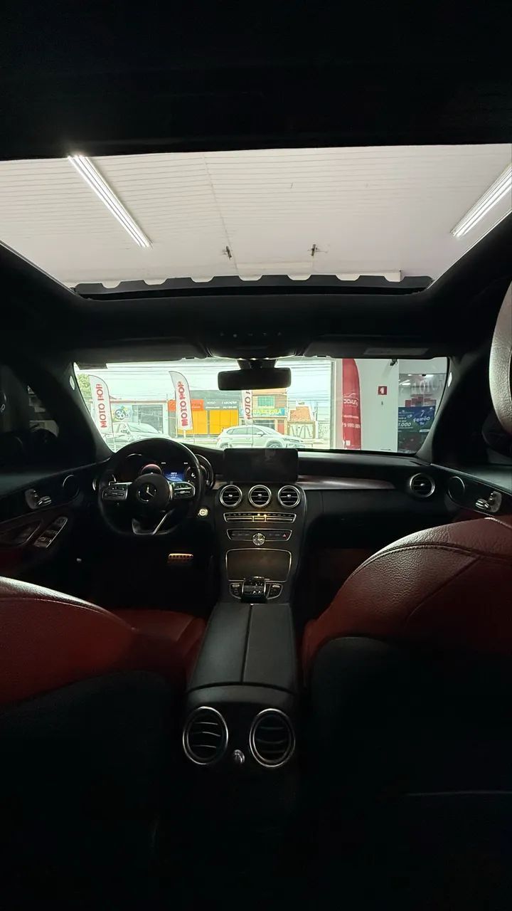 Mercedes-Benz C-300 10