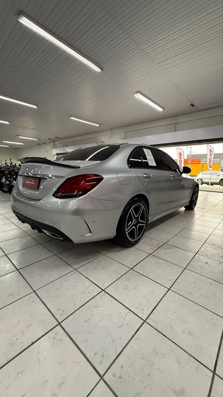 Mercedes-Benz C-300 8