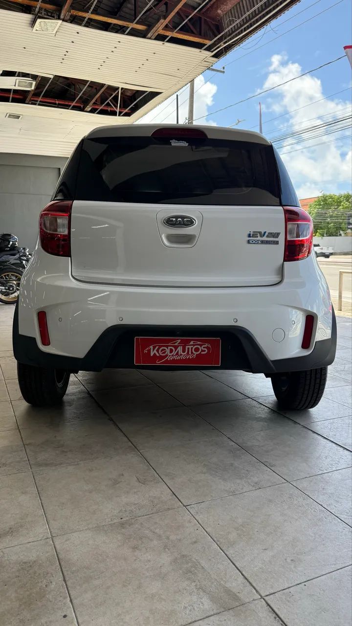 JAC IEV 6