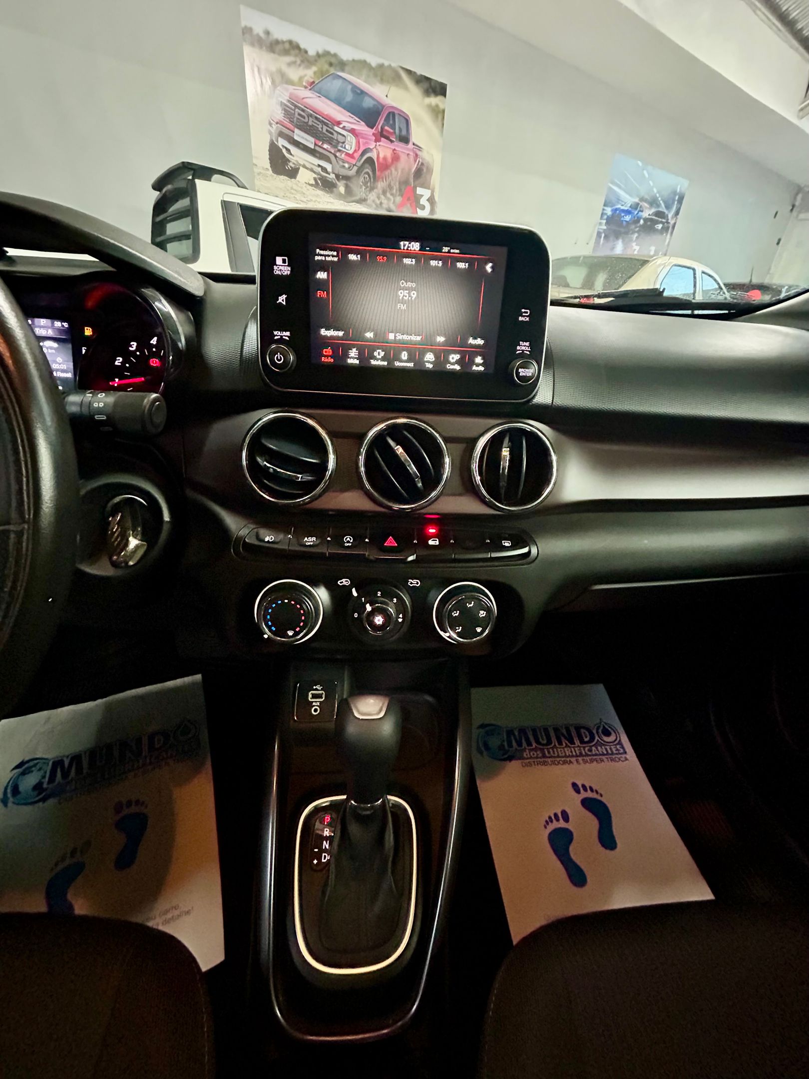 Fiat Cronos 8