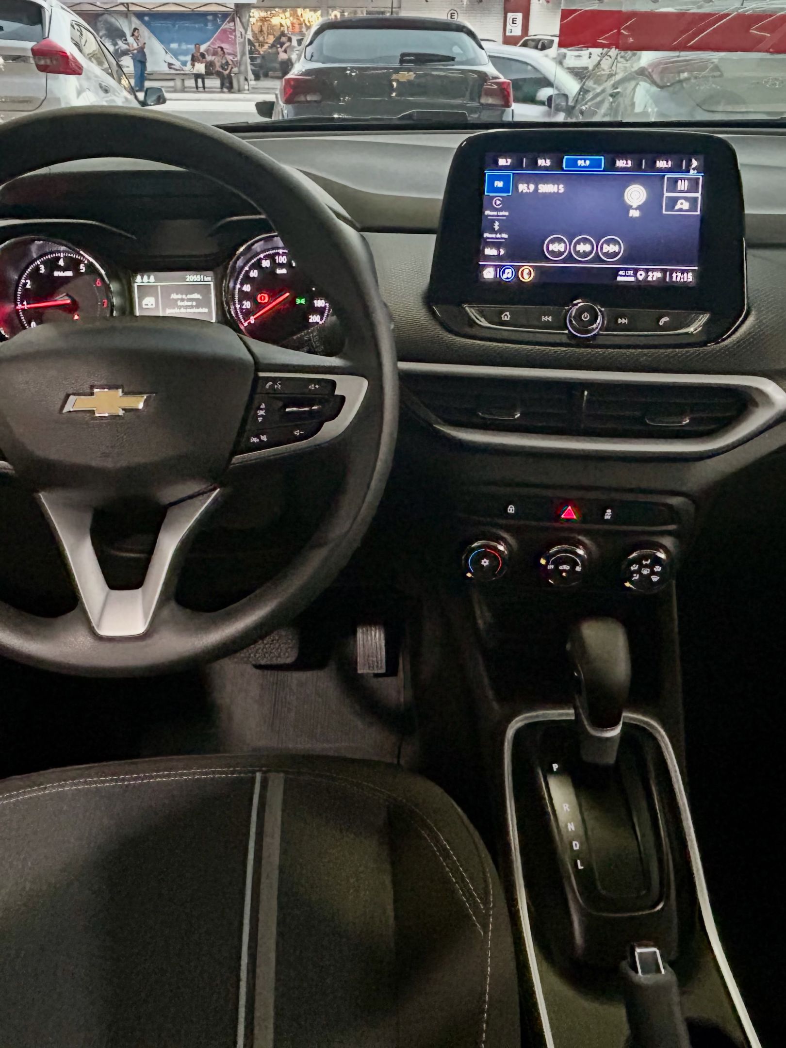 Chevrolet Tracker 9