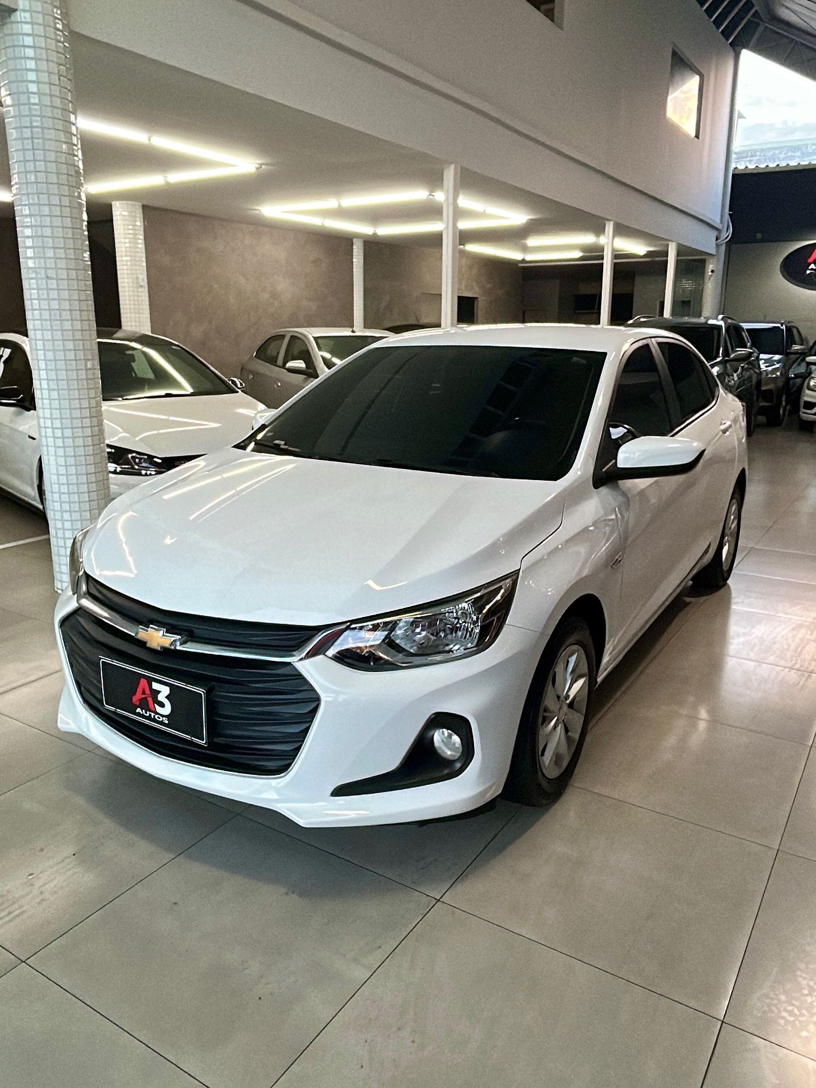 Chevrolet Onix Plus 4