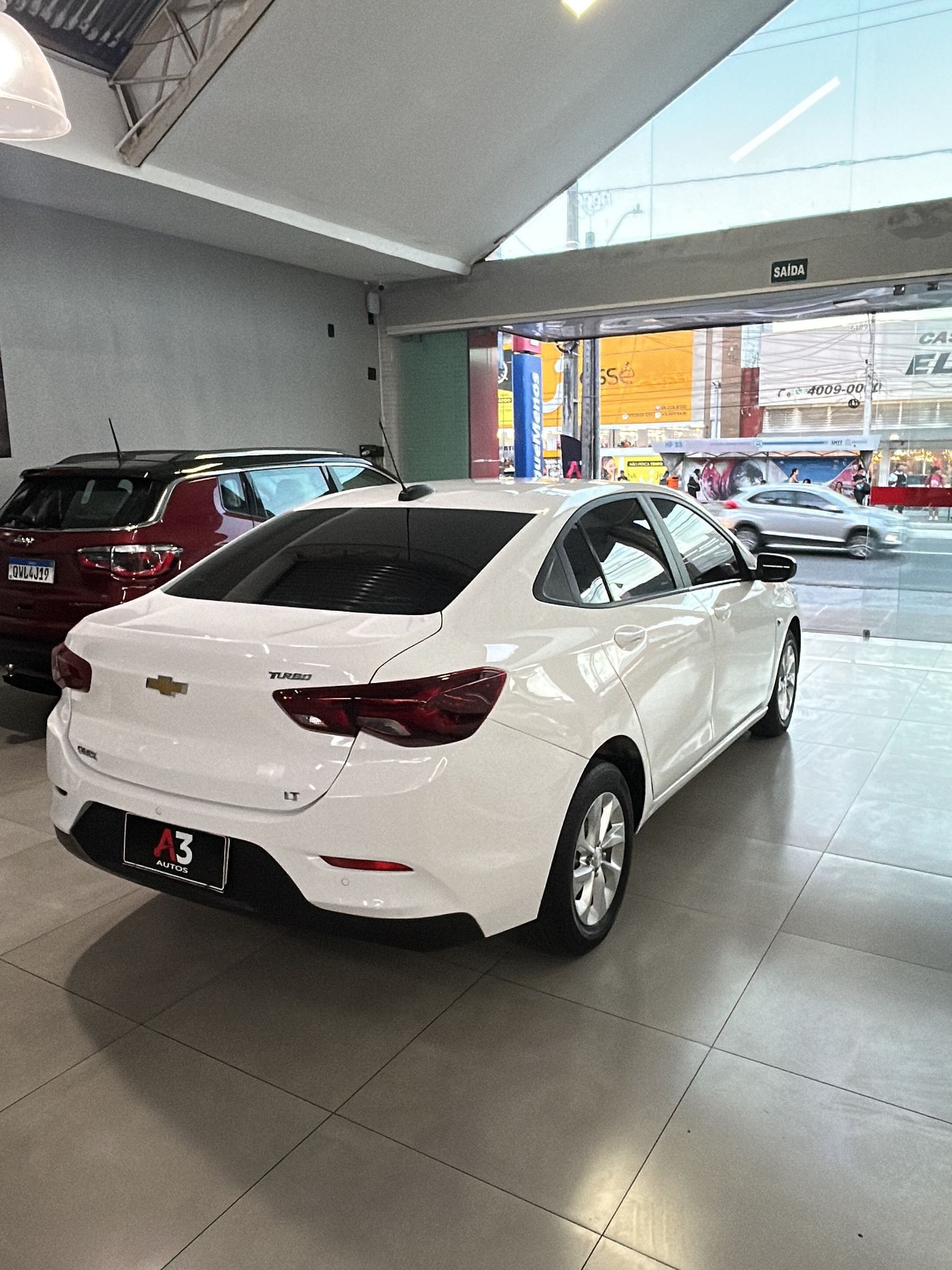 Chevrolet Onix Plus 5