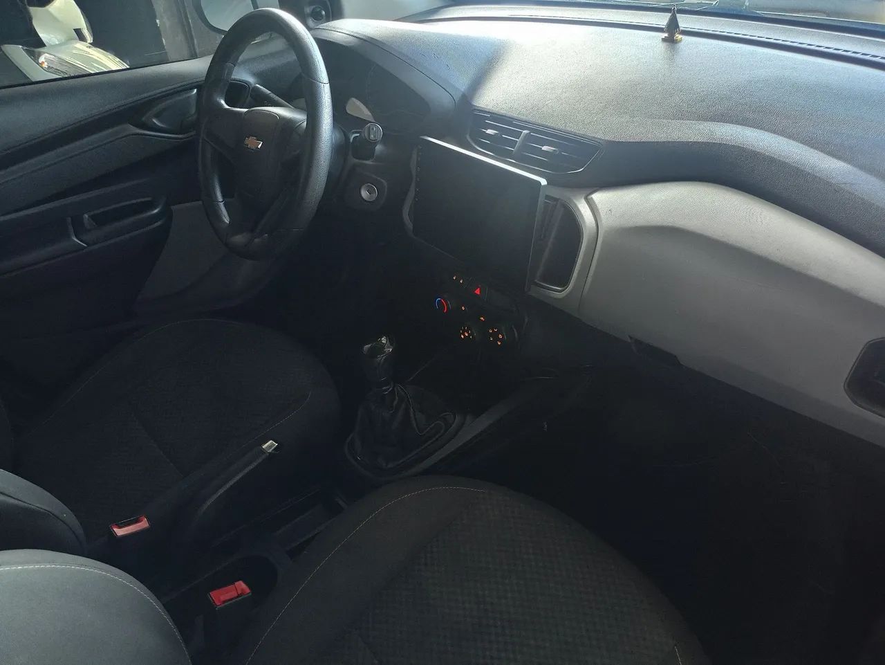 Chevrolet ONIX 10