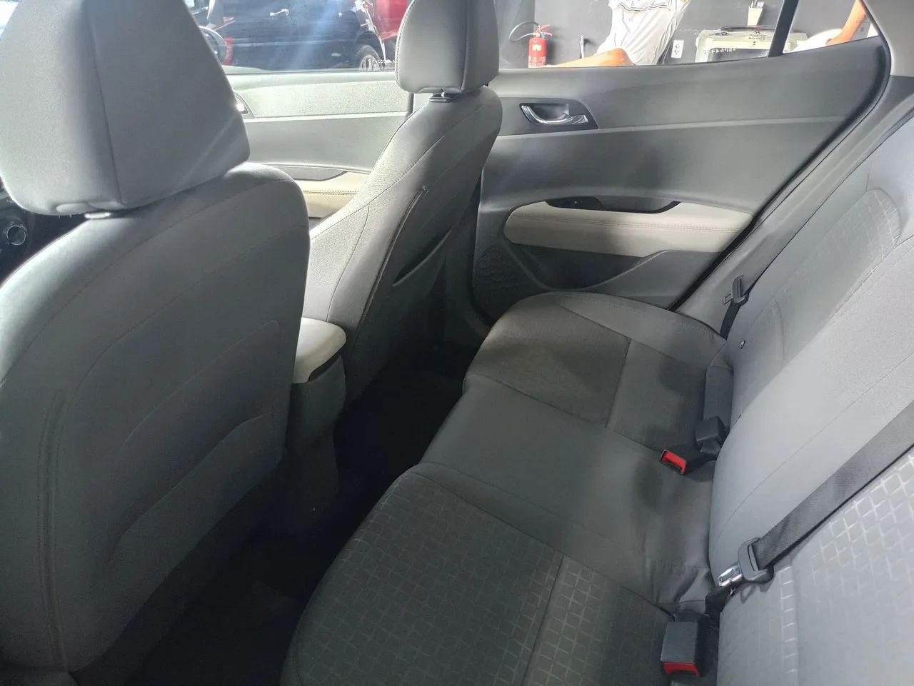 Hyundai HB20S 9
