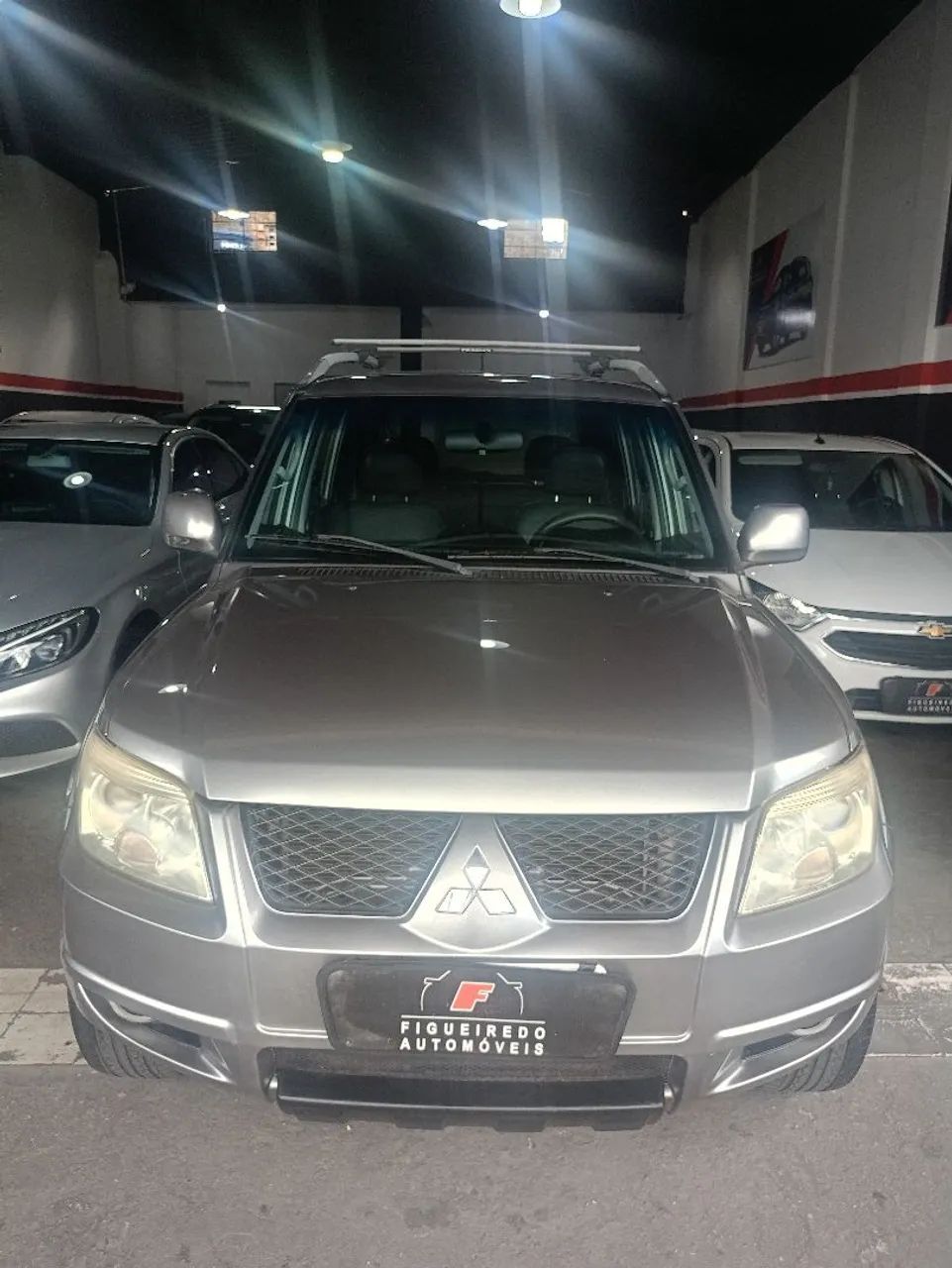 Mitsubishi PAJERO 9