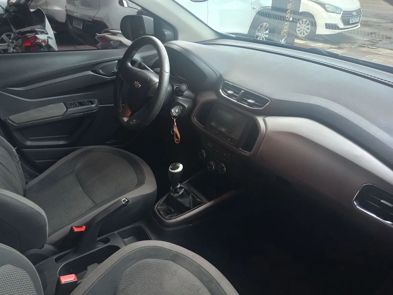 Chevrolet PRISMA 11