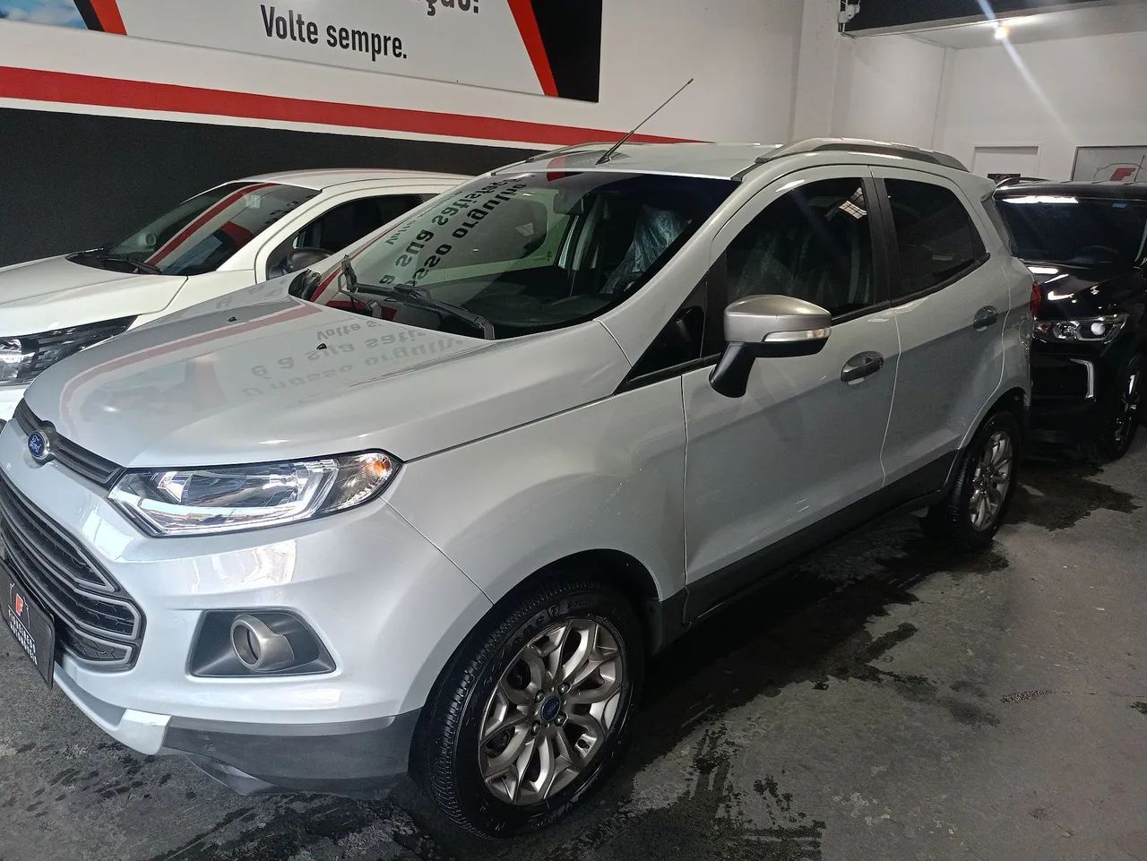 Ford ECOSPORT 5