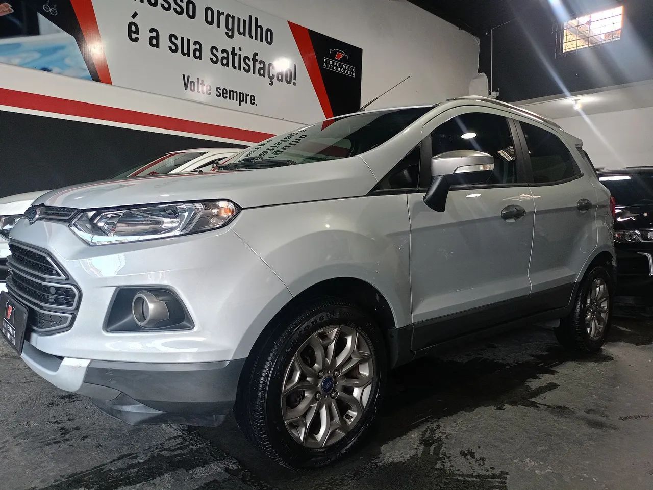 Ford ECOSPORT 4
