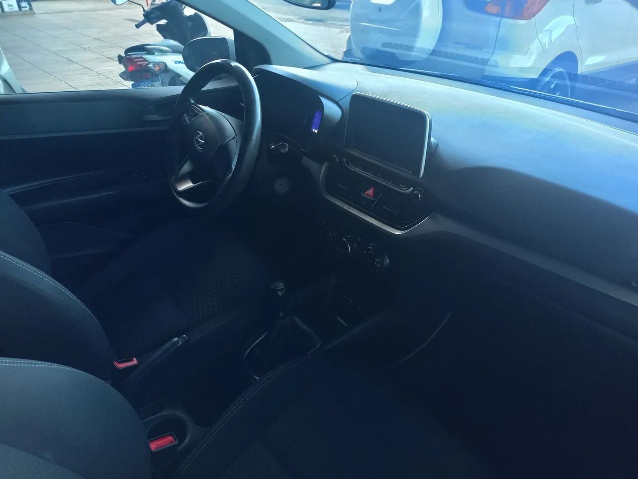Hyundai HB20 19