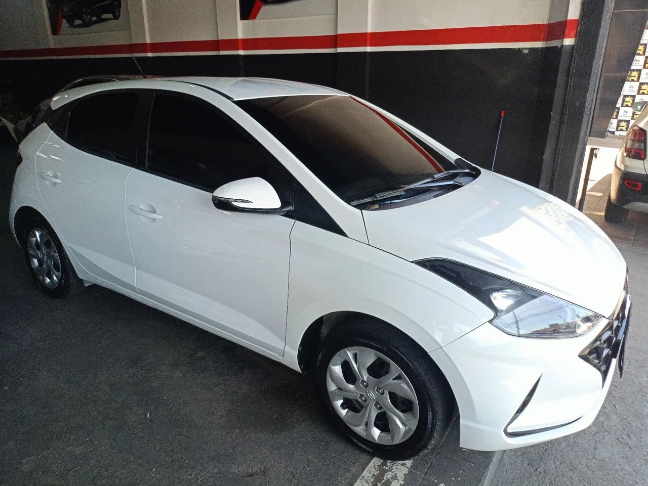 Hyundai HB20 12