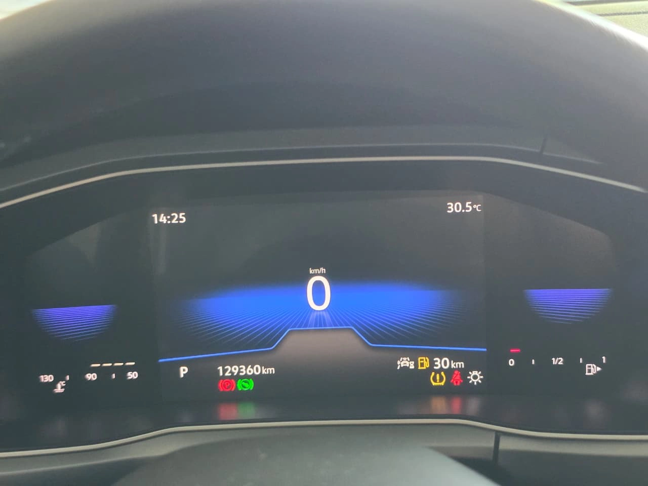 VOLKSWAGEN T-CROSS 10