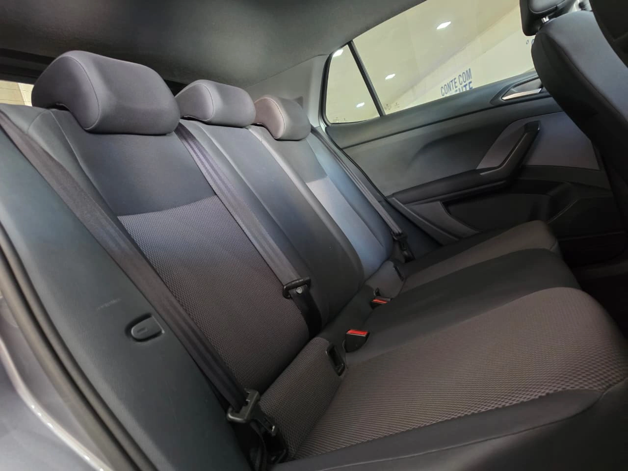 VOLKSWAGEN T-CROSS 7
