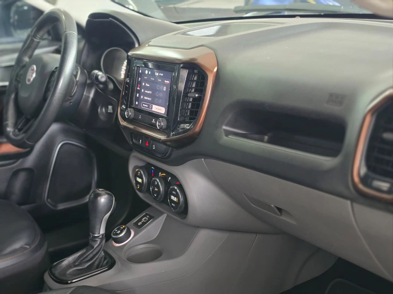 FIAT TORO 6