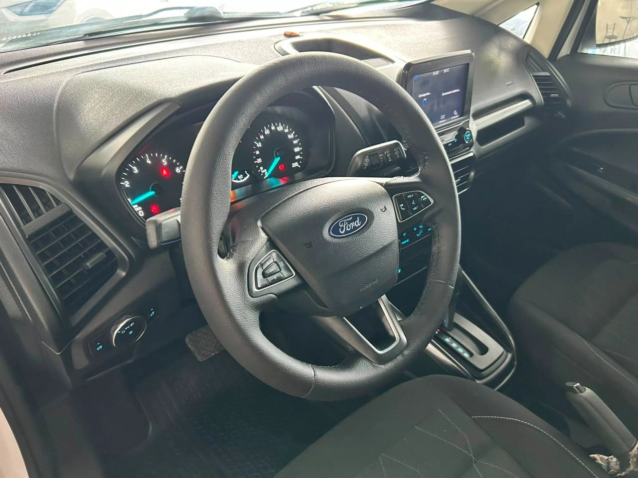 FORD ECOSPORT 6
