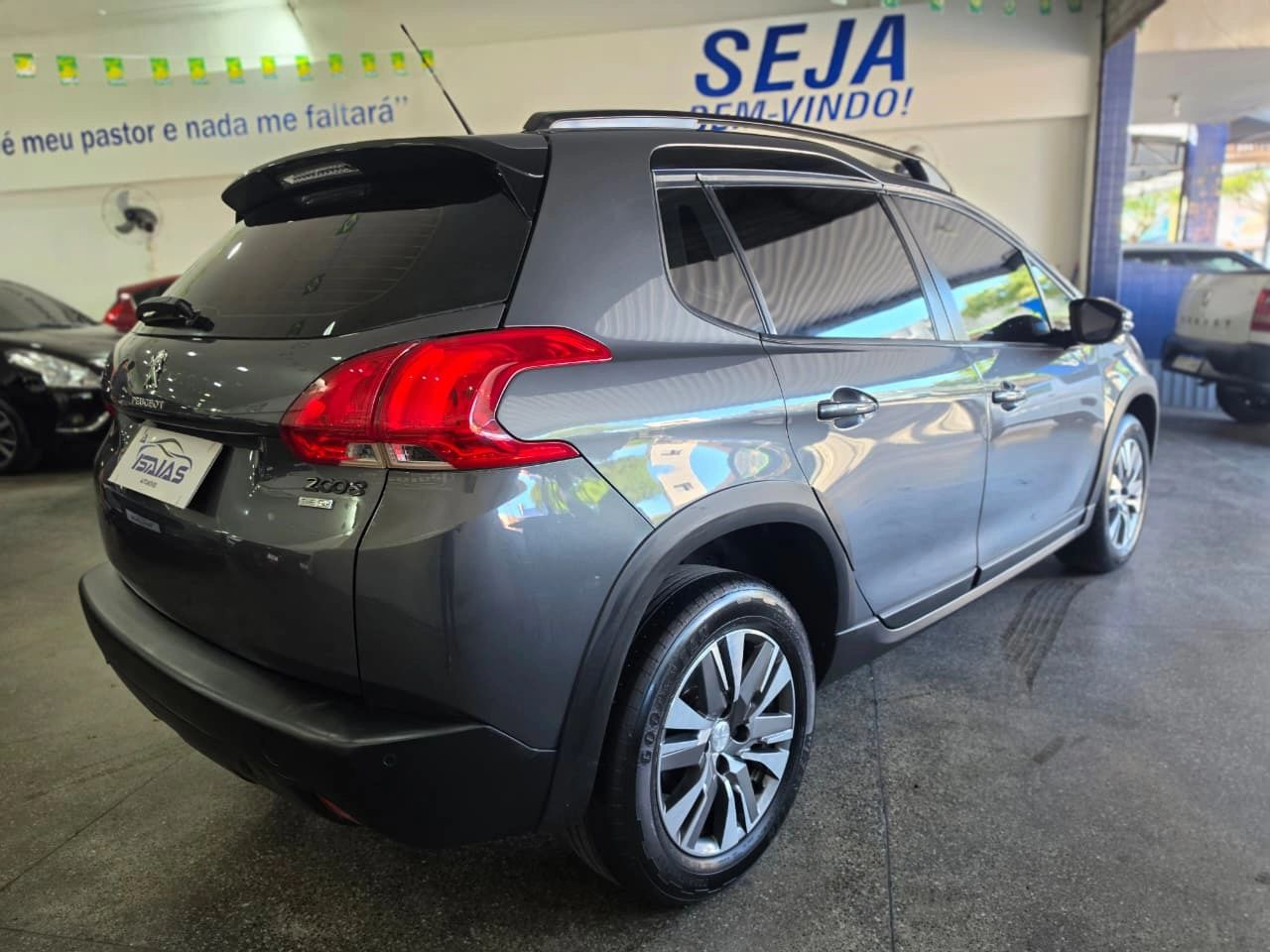 PEUGEOT 2008 14