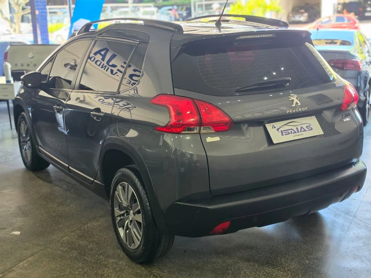 PEUGEOT 2008 12