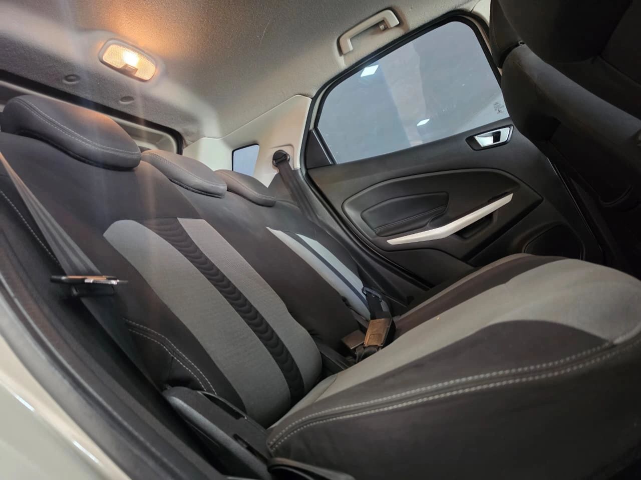 FORD ECOSPORT 8