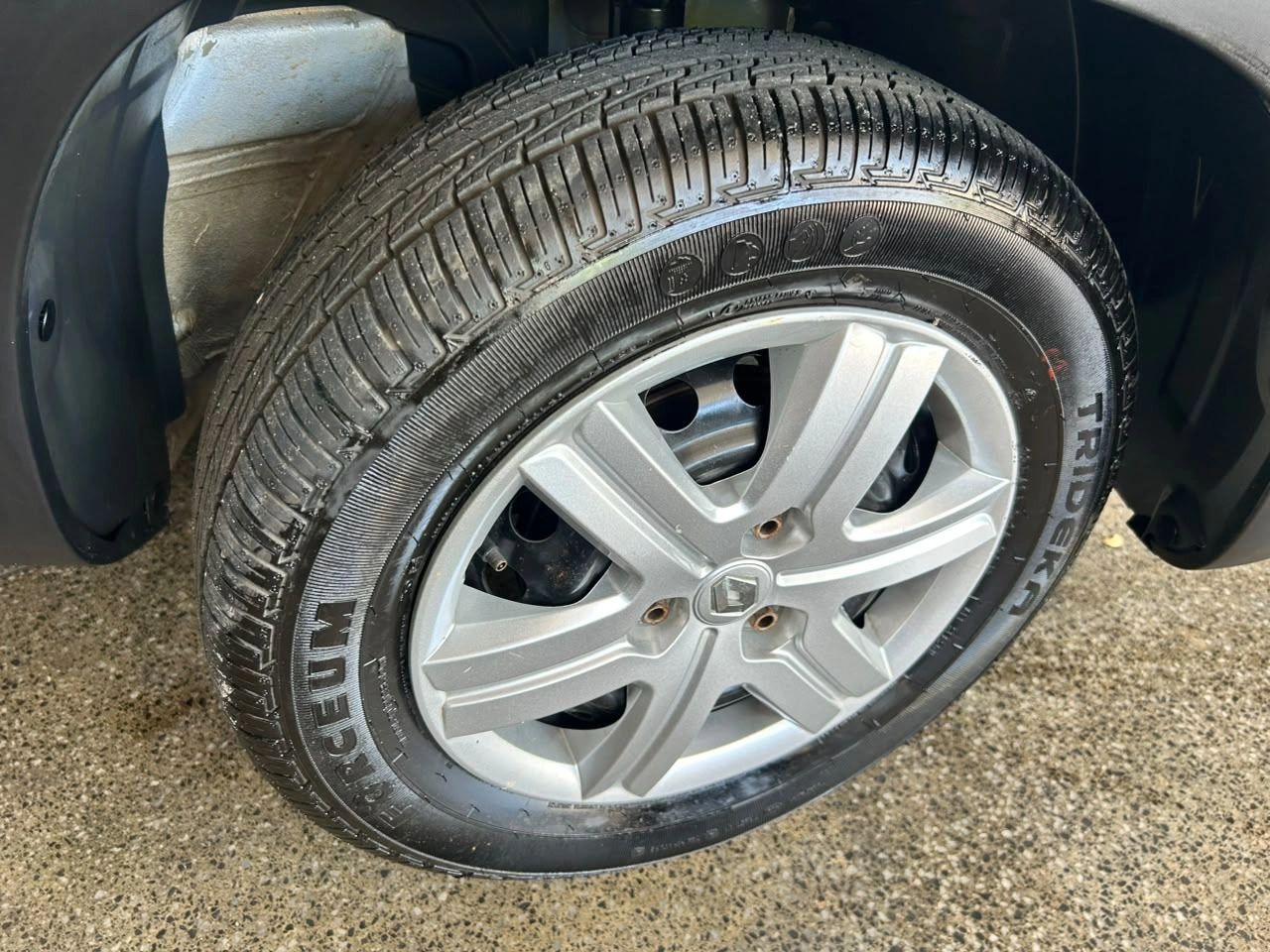 RENAULT KWID 5