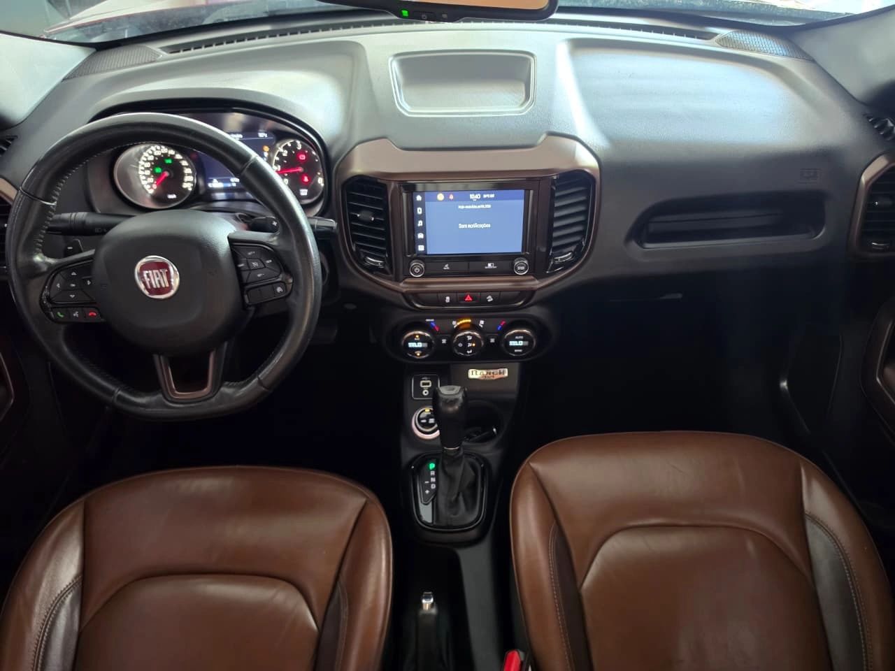 FIAT TORO 9