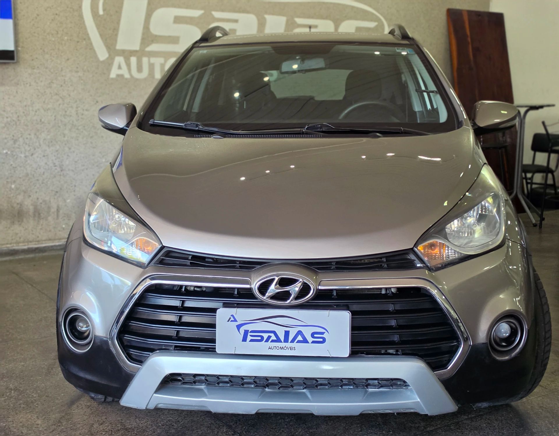 HYUNDAI HB20X 3