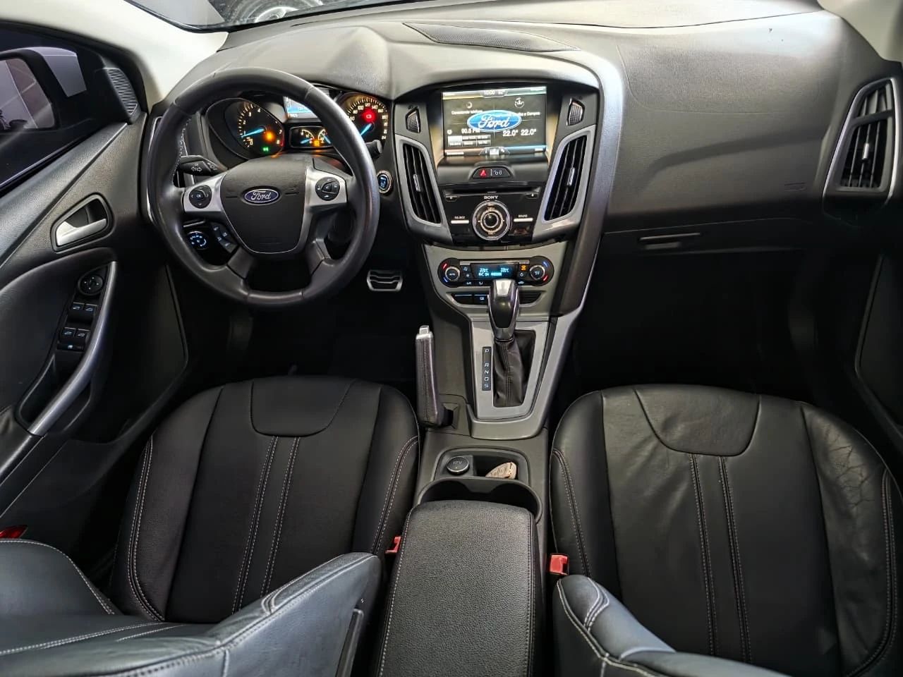 FORD FOCUS 9