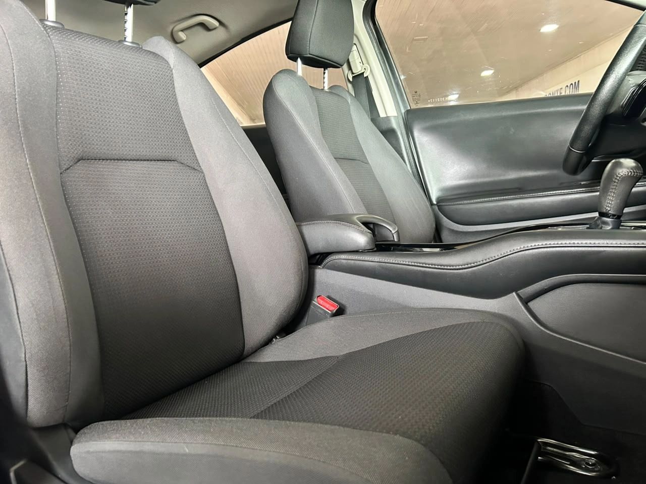 HONDA HR-V 8